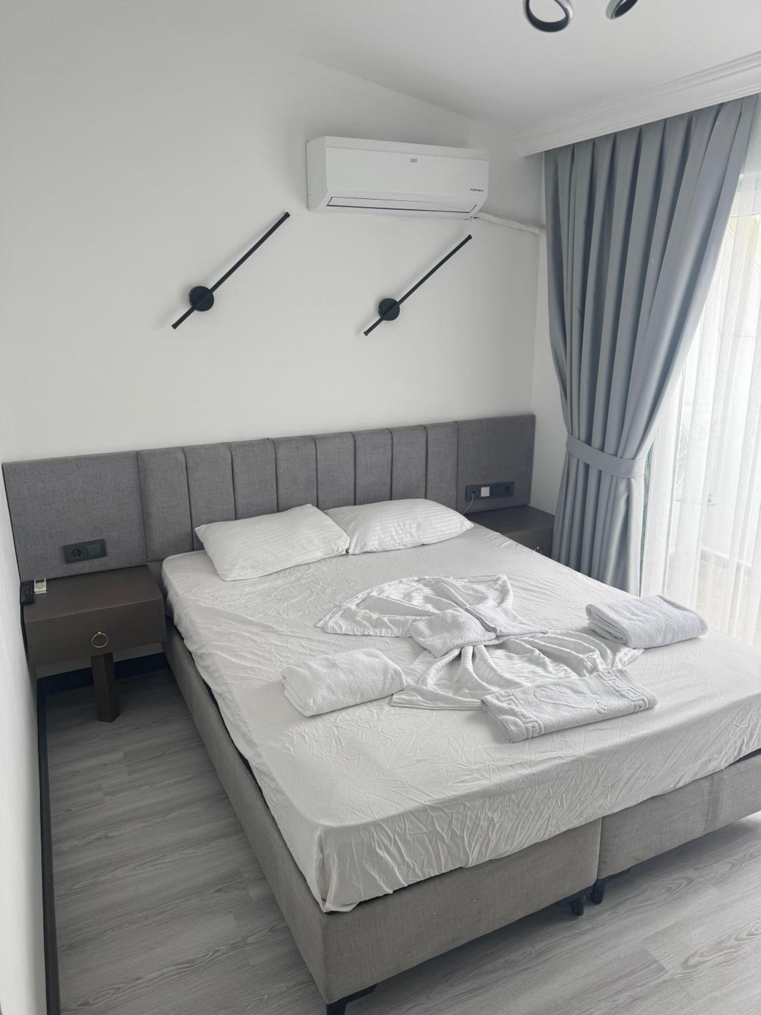 Large Single Room,1651242720:JPEG