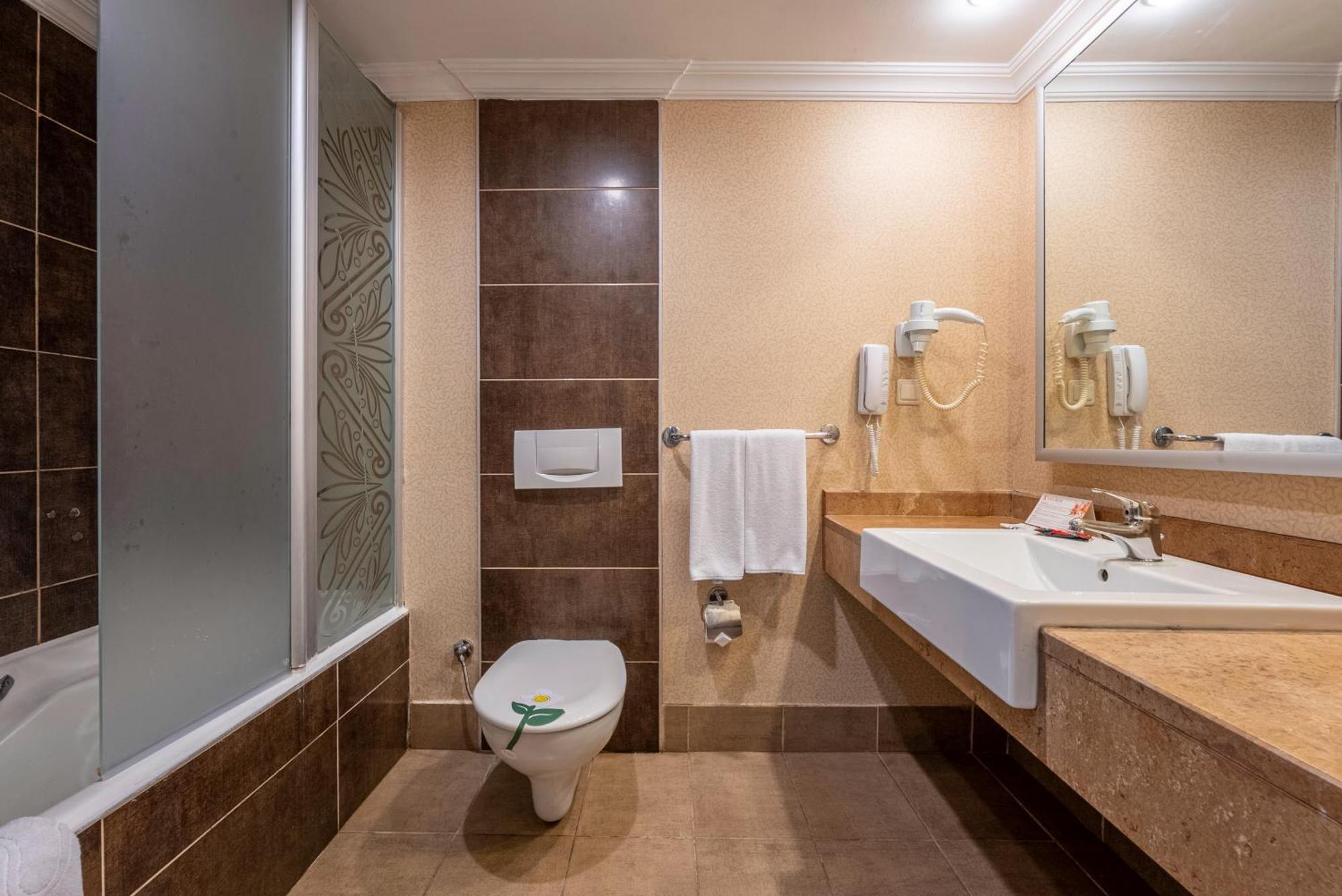 Standard Room with Sea View,1697999602:JPEG