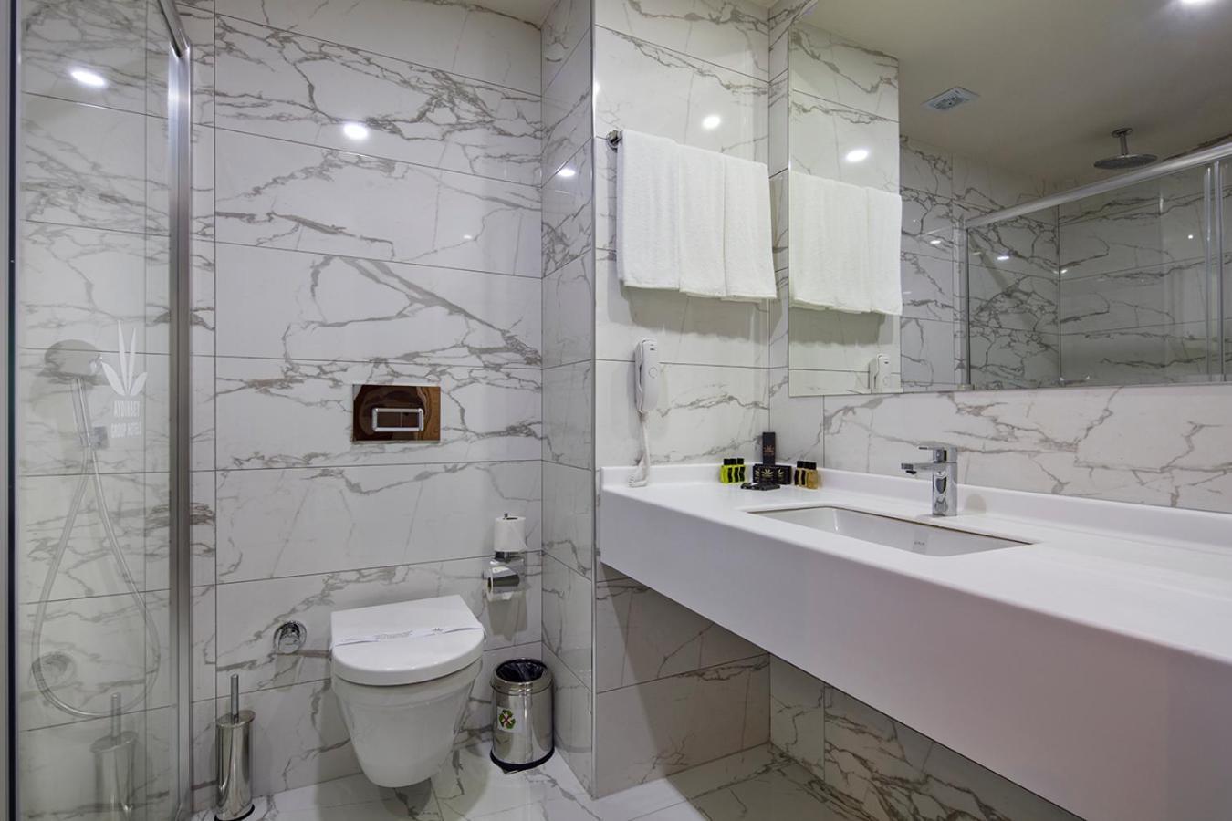 Standard Double Room (2 Adults+2 Children)