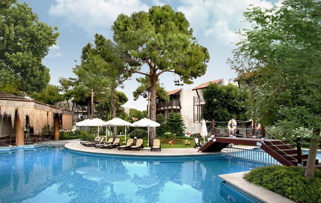 Family Suite Pool Access