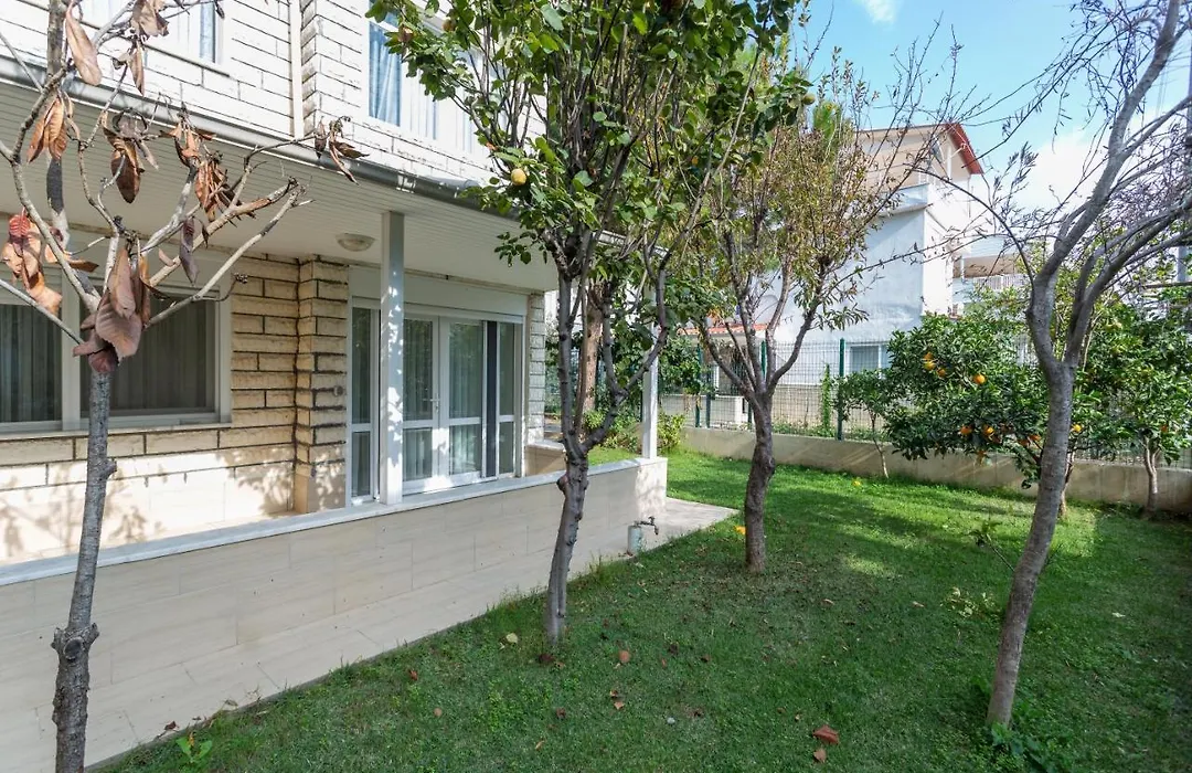Villa Fadi Family Home-1