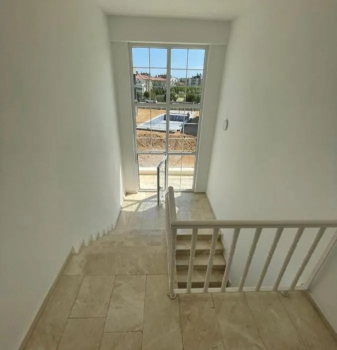 King Clodara Sitesi-1