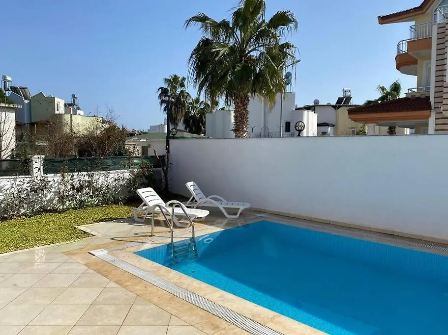 Sleeps 7, Villa Suitable For Large Groups - Awz 244-1