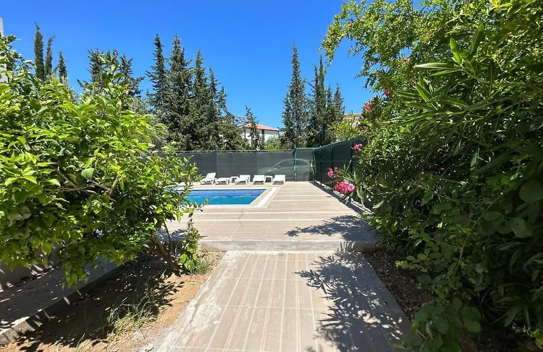 Belek Muestakil Havuzlu Villa 14 Kisi Kapasiteli-1