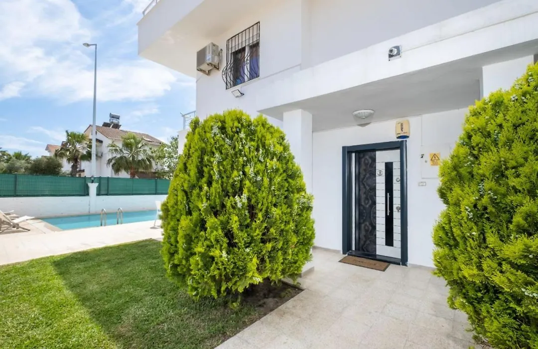 Dazzling Villa With Private Pool In Antalya-1