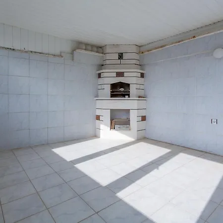Villa Fadi Family Home-2