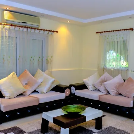 Gorgeous Secluded Villa With Private Pool And Bbq In Antalya-3