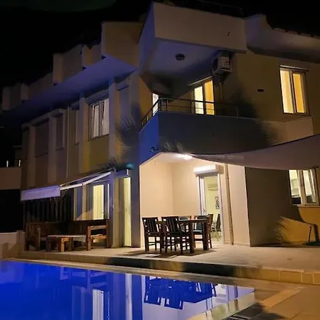 Excellent 3 Storey Villa With A Swimming Pool-2
