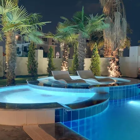 Exquisite Villa Wi-2