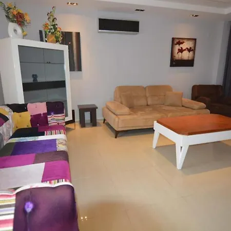 Sleeps 6, Villa With Private Pool - Awz 242-2