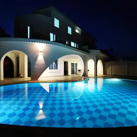 Spectacular Villa With Private Pool In Antalya-2