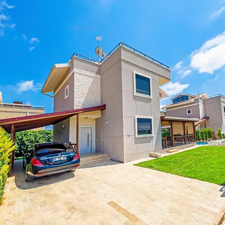 Paradise Town Villa Cordelia-2
