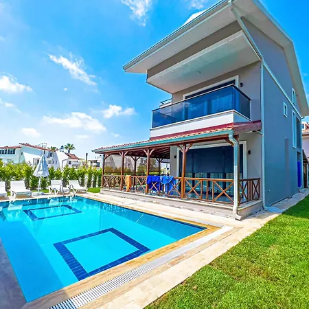 Paradise Town Villa Cordelia-3