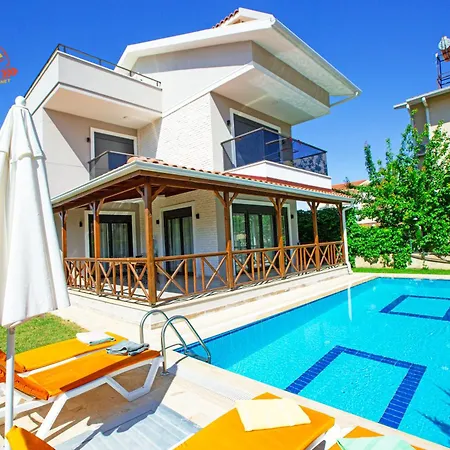 Paradise Town Villa Lisa-2